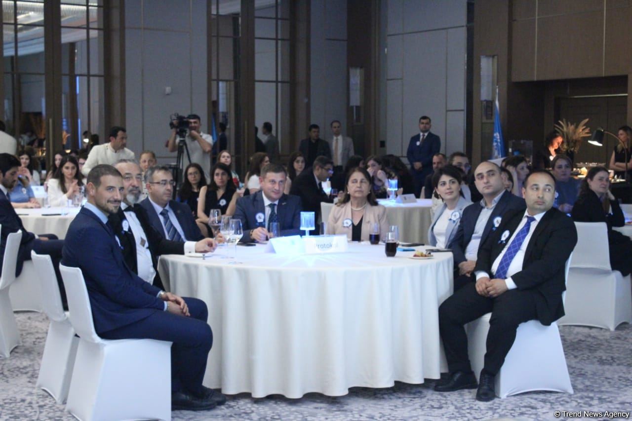 Ümumdünya Səhiyyə Təşkilatı 75 illik yubileyini qeyd edir (FOTO)