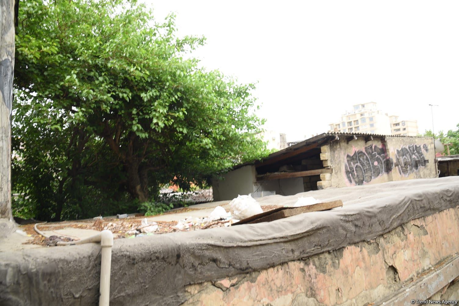 Bakının bu ərazisində evlər sökülür - Sakinlərə nə təklif olunur? (FOTO)