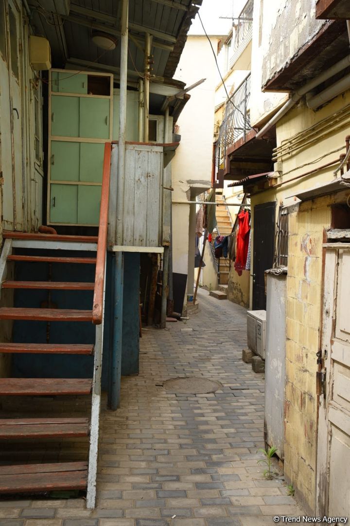 Bakının bu ərazisində evlər sökülür - Sakinlərə nə təklif olunur? (FOTO)
