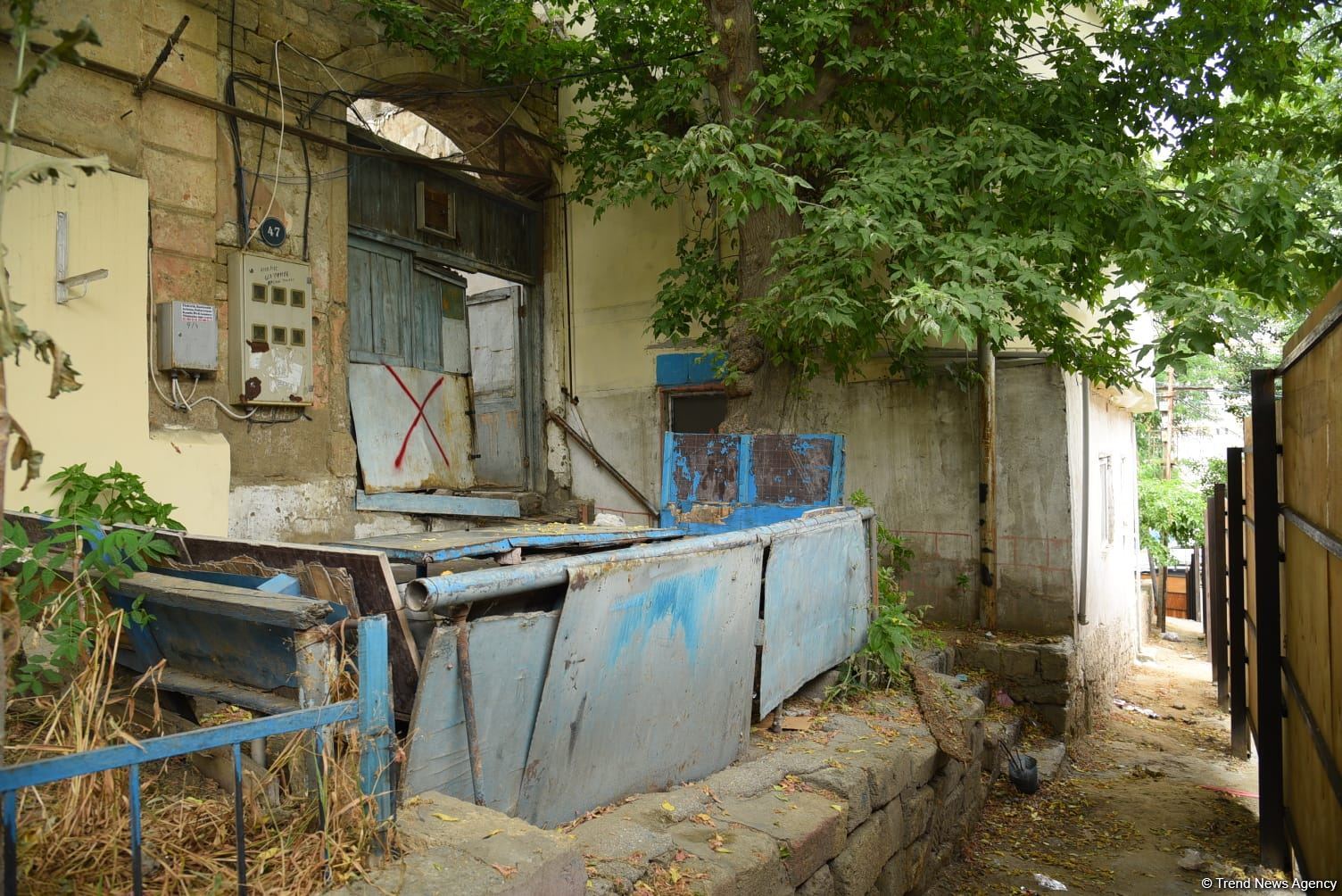 Bakının bu ərazisində evlər sökülür - Sakinlərə nə təklif olunur? (FOTO)