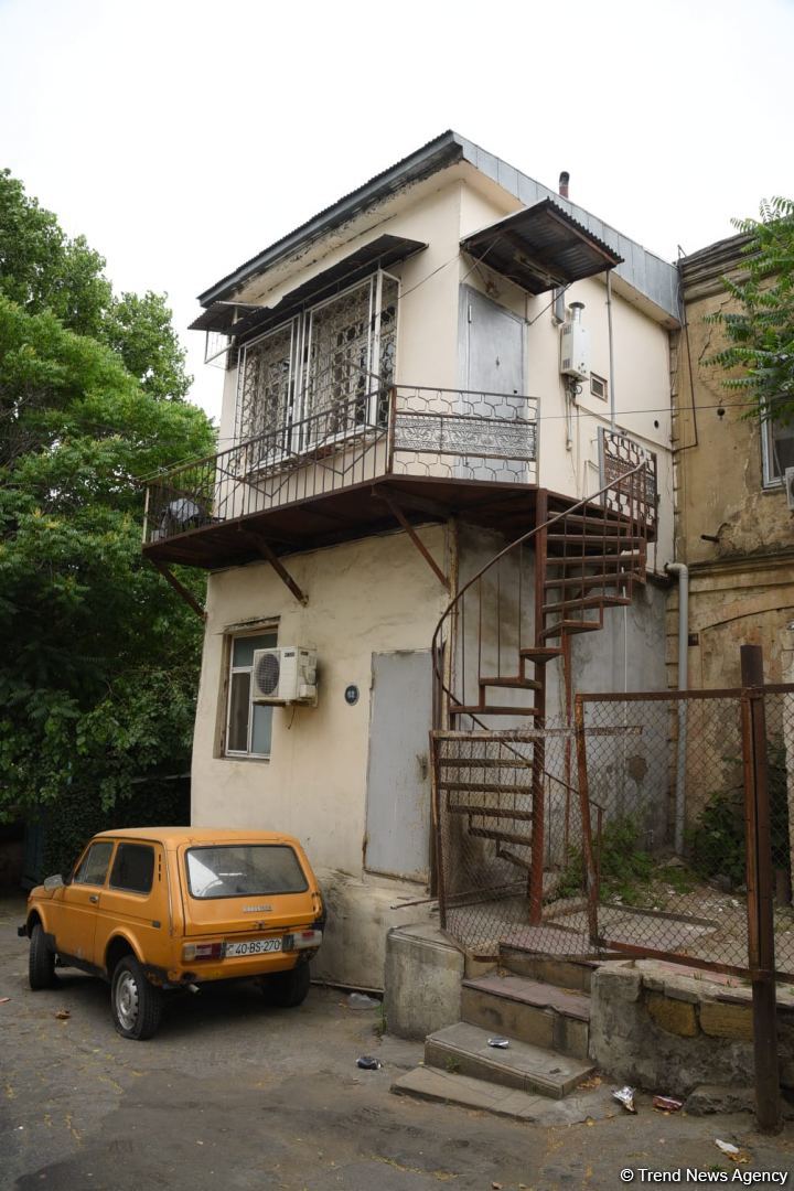 Bakının bu ərazisində evlər sökülür - Sakinlərə nə təklif olunur? (FOTO)
