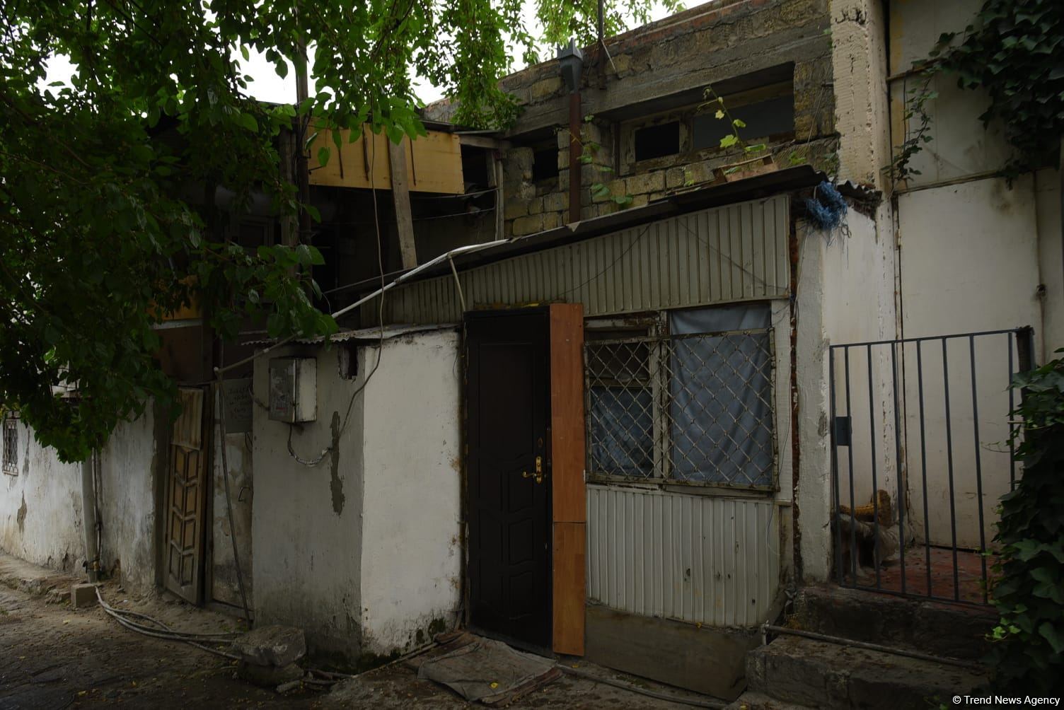 Bakının bu ərazisində evlər sökülür - Sakinlərə nə təklif olunur? (FOTO)