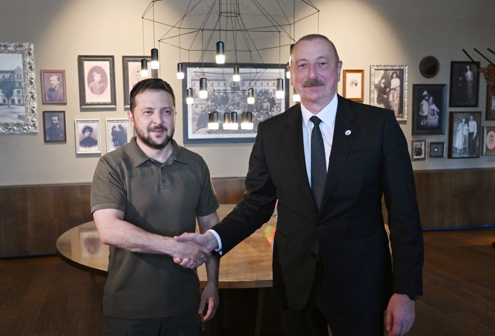Kişineuda Prezident İlham Əliyevin Prezident Volodimir Zelenski ilə görüşü olub (FOTO/VİDEO) (YENİLƏNİB)