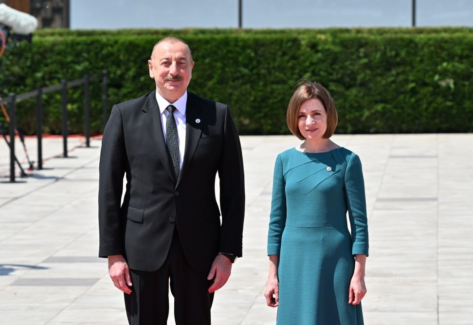 Prezident İlham Əliyev Kişineuda “Avropa siyasi birliyi” 2-ci Zirvə toplantısının açılış mərasimində iştirak edib (YENİLƏNİB-2) (FOTO/VİDEO)