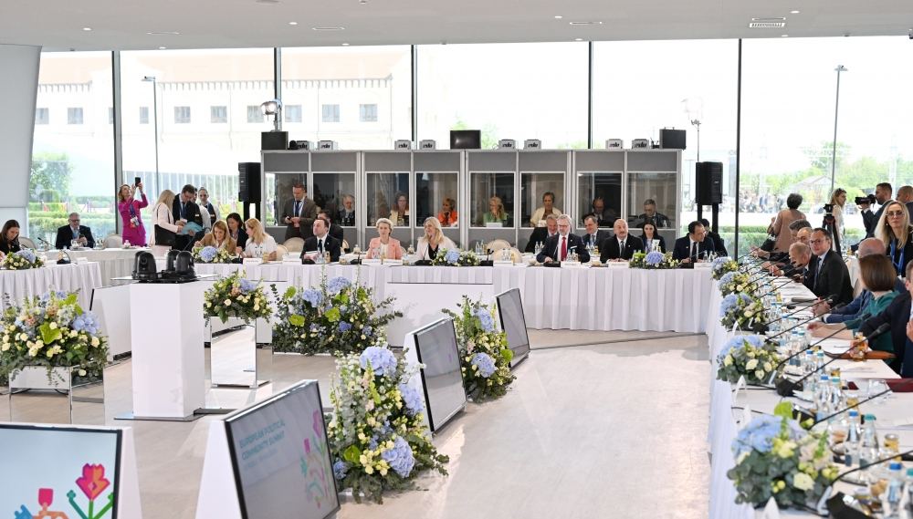 Prezident İlham Əliyev Kişineuda “Avropa siyasi birliyi” 2-ci Zirvə toplantısının açılış mərasimində iştirak edib (YENİLƏNİB-2) (FOTO/VİDEO)