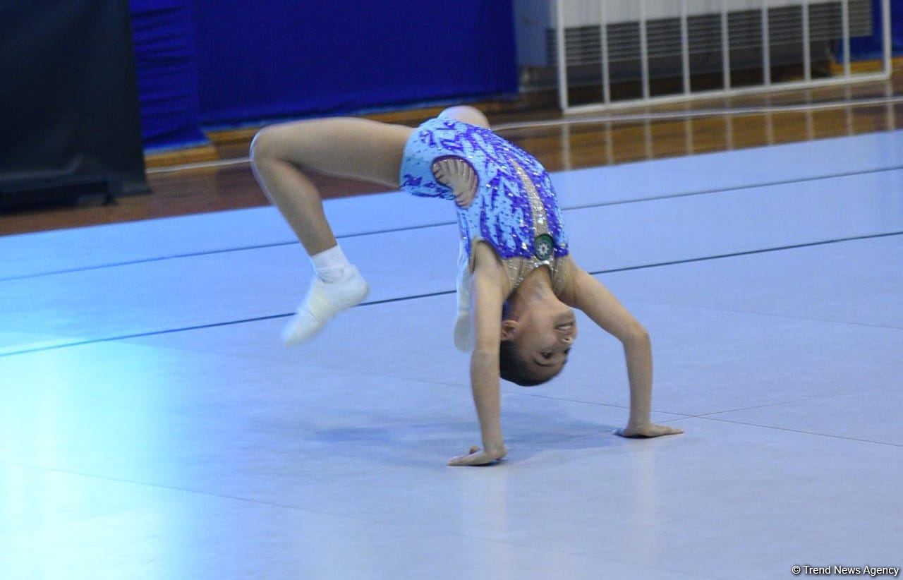 Aerobika gimnastikası üzrə Azərbaycan birinciliyi və Bakı çempionatı başlayıb (FOTO)