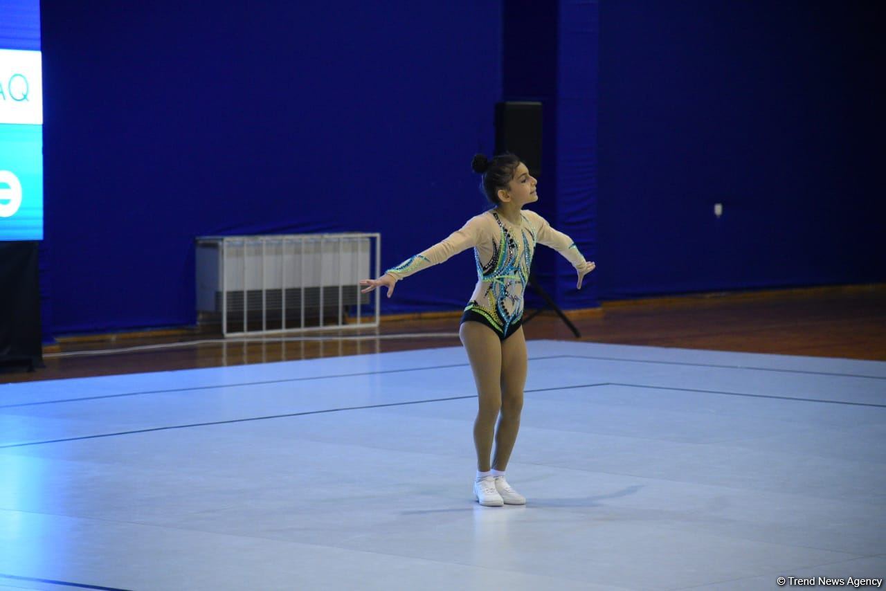 Aerobika gimnastikası üzrə Azərbaycan birinciliyi və Bakı çempionatı başlayıb (FOTO)