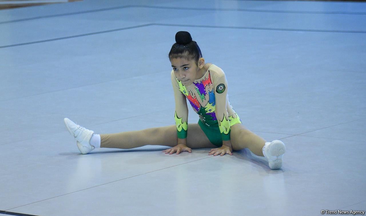Aerobika gimnastikası üzrə Azərbaycan birinciliyi və Bakı çempionatı başlayıb (FOTO)