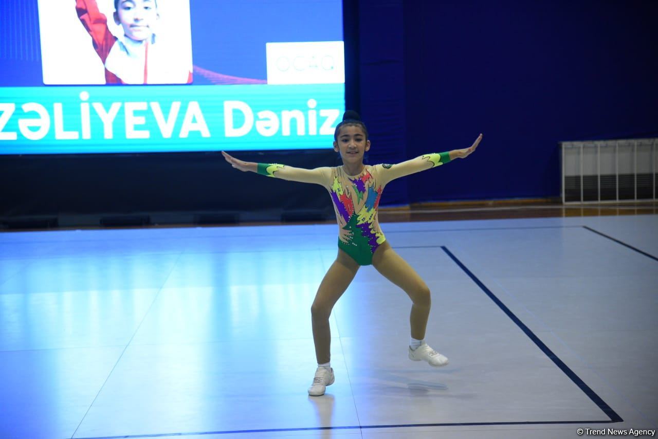 Aerobika gimnastikası üzrə Azərbaycan birinciliyi və Bakı çempionatı başlayıb (FOTO)