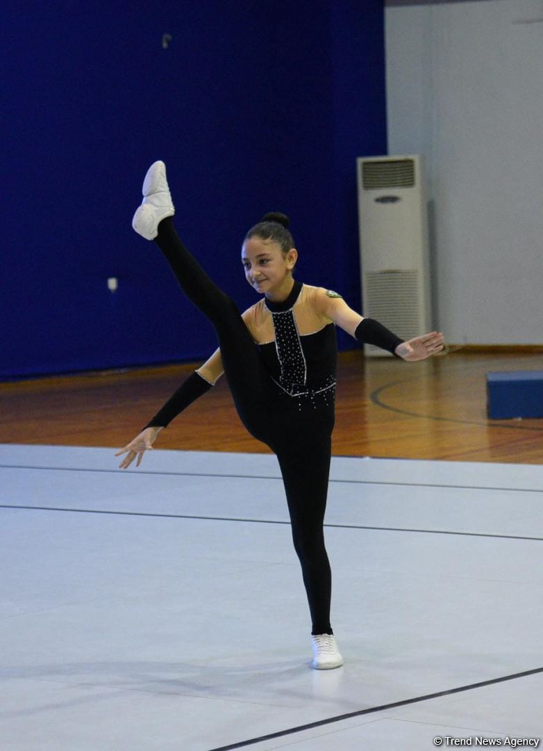 Aerobika gimnastikası üzrə Azərbaycan birinciliyi və Bakı çempionatı başlayıb (FOTO)