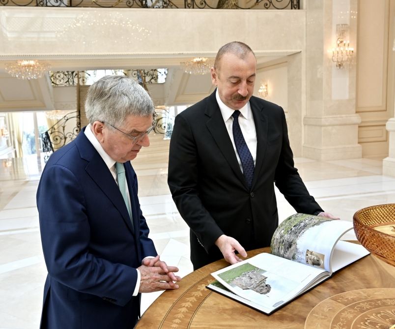 Prezident İlham Əliyev Beynəlxalq Olimpiya Komitəsinin Prezidentini qəbul edib (YENİLƏNİB) (FOTO/VİDEO)