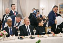Prezident İlham Əliyev və Birinci xanım Mehriban Əliyeva Ankarada Rəcəb Tayyib Ərdoğanın adından verdiyi şam yeməyində iştirak ediblər (FOTO)