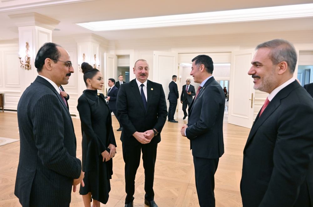 Prezident İlham Əliyev və Birinci xanım Mehriban Əliyeva Ankarada Rəcəb Tayyib Ərdoğanın adından verdiyi şam yeməyində iştirak ediblər (FOTO)