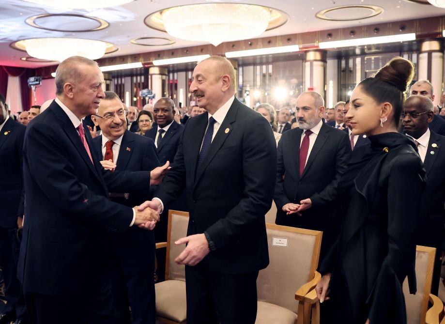 Prezident İlham Əliyev və Birinci xanım Mehriban Əliyeva Prezident Rəcəb Tayyib Ərdoğanın səlahiyyətlərinin icrasına başlama mərasimində iştirak ediblər (FOTO/VİDEO) (YENİLƏNİB)