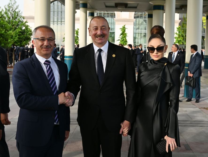 Prezident İlham Əliyev və Birinci xanım Mehriban Əliyeva Prezident Rəcəb Tayyib Ərdoğanın səlahiyyətlərinin icrasına başlama mərasimində iştirak ediblər (FOTO/VİDEO) (YENİLƏNİB)