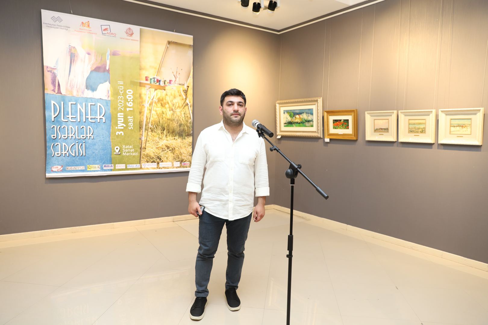 “Plener əsərlər sərgisi” Xətai Sənət Mərkəzində keçirildi (FOTO)