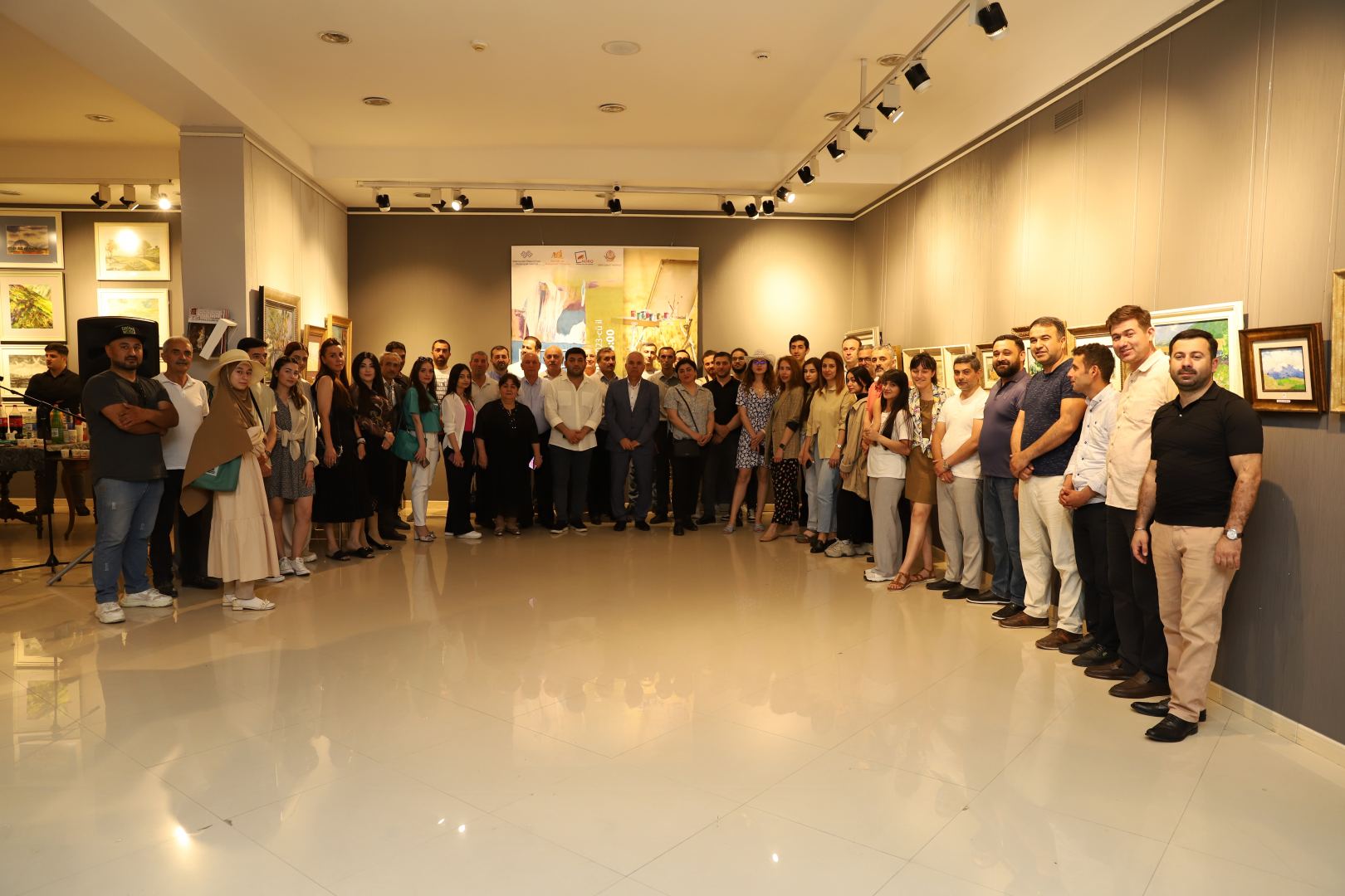 “Plener əsərlər sərgisi” Xətai Sənət Mərkəzində keçirildi (FOTO)