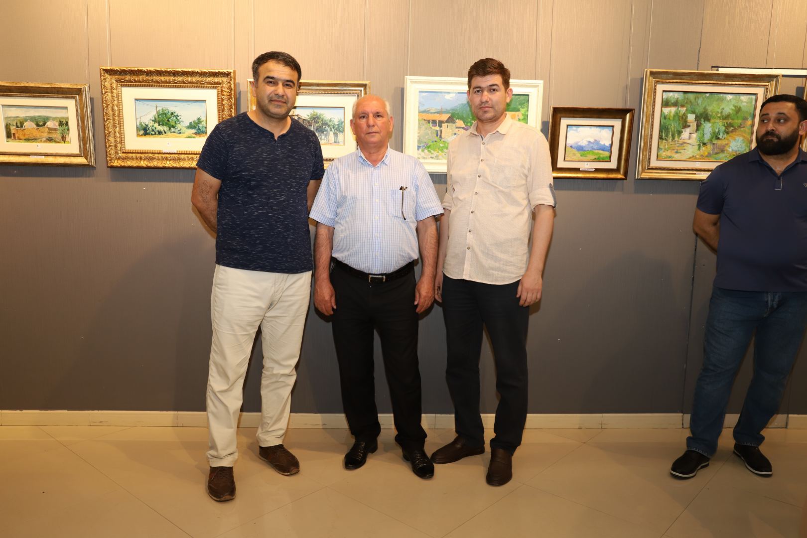“Plener əsərlər sərgisi” Xətai Sənət Mərkəzində keçirildi (FOTO)