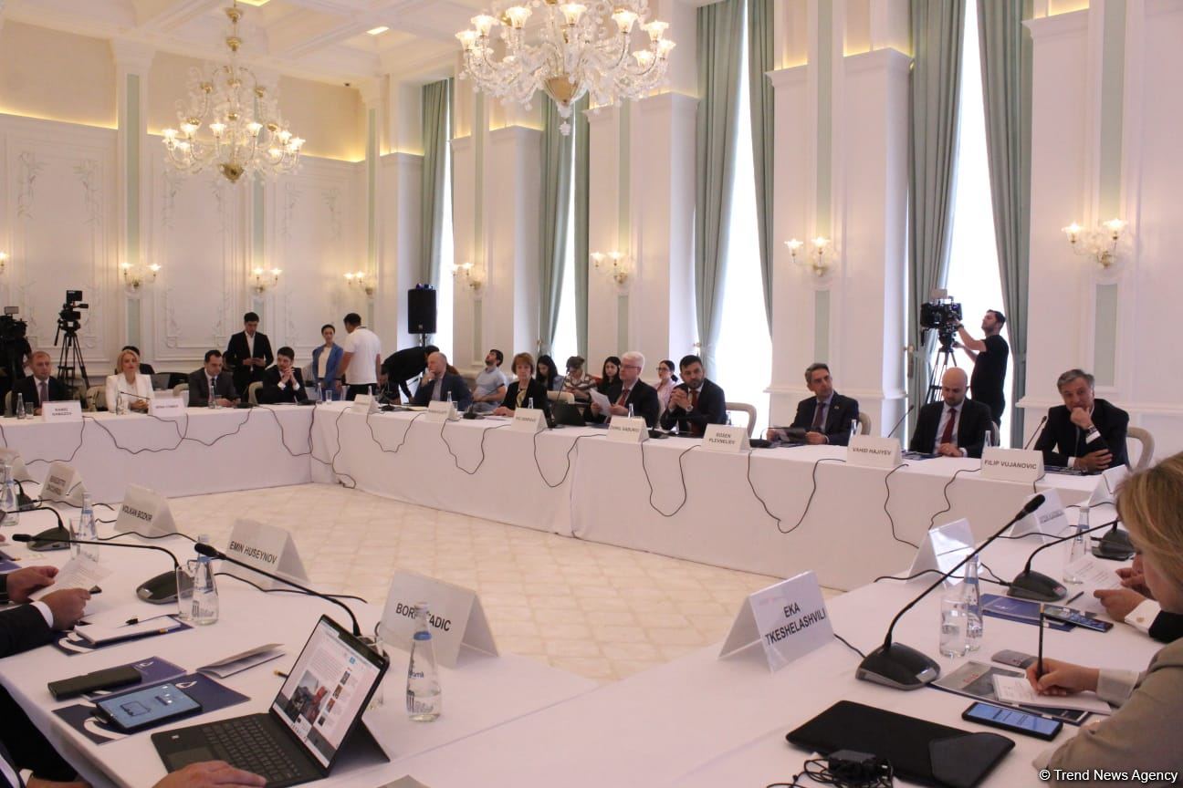 Şuşada enerji, iqtisadiyyat, ətraf mühit mövzusunda beynəlxalq tədbir keçirilir (FOTO)
