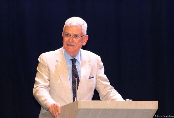 Nizami Gəncəvi irsi bütün dünyaya sülhü təbliğ edir - Volkan Bozkır