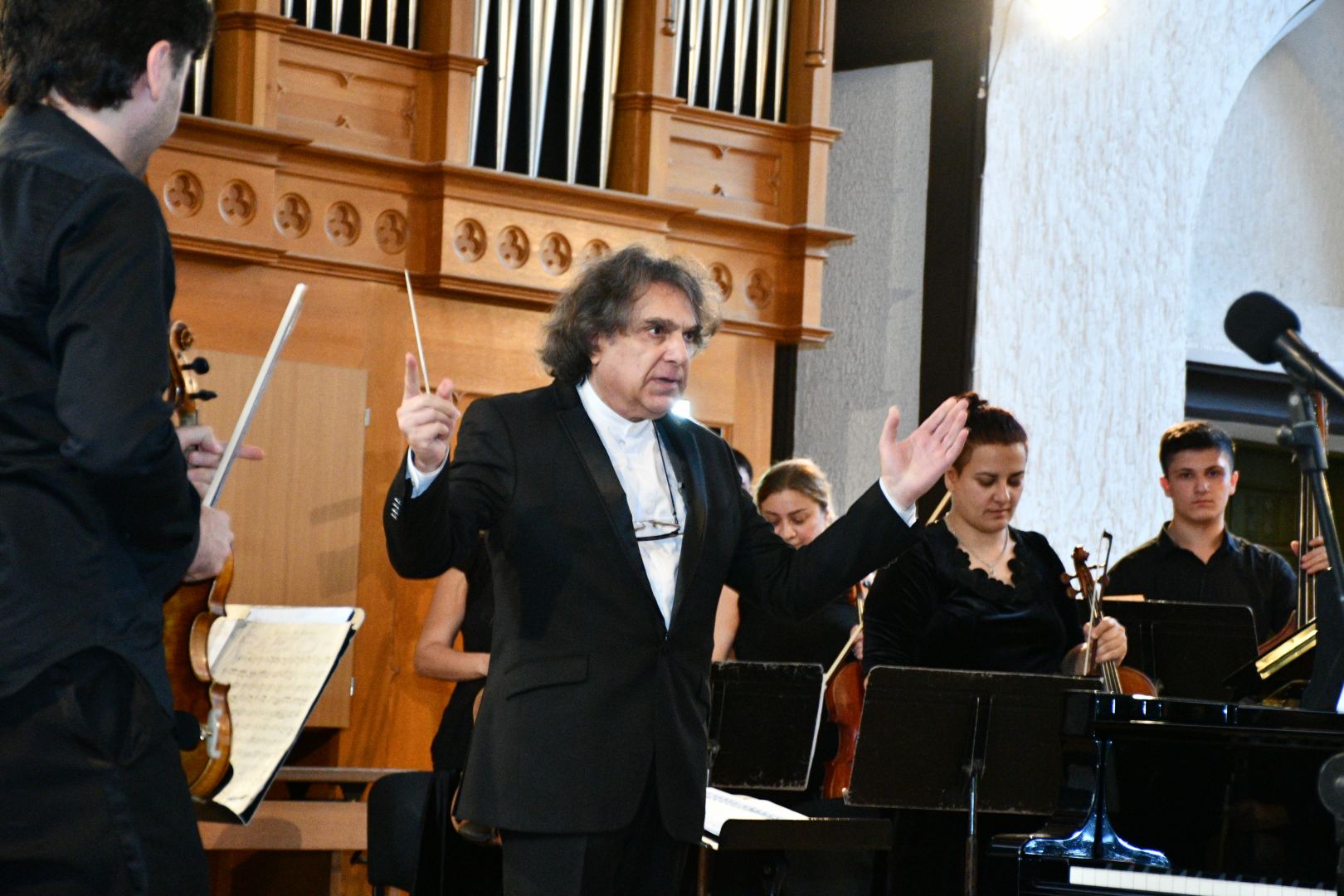 Azərbaycan Dövlət Kamera Orkestrinin konserti olub (FOTO/VİDEO)