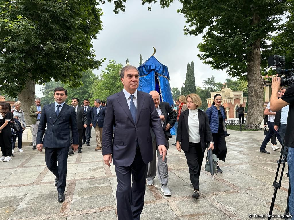 "Yenidənqurma, sülh və inteqrasiya: Enerji, iqtisadiyyat, ətraf mühit və kapital" tədbiri Gəncədə davam edir (FOTO)