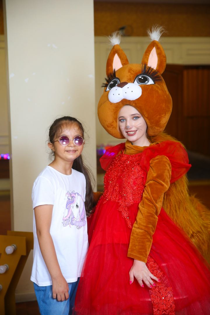“Disney” multimedia şousu təqdim edilib (FOTO/VİDEO)