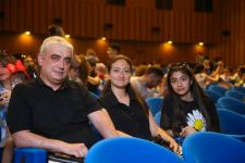 “Disney” multimedia şousu təqdim edilib (FOTO/VİDEO)
