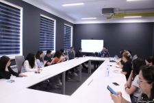 Ali məktəblərə bu il dövlət sifarişli yerlərin sayı açıqlanıb (FOTO)
