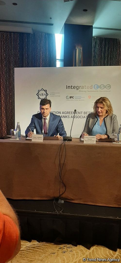 Azərbaycan Banklar Assosiasiyası ilə Beynəlxalq Maliyyə Korporasiyası arasında sənəd imzalanıb (FOTO)