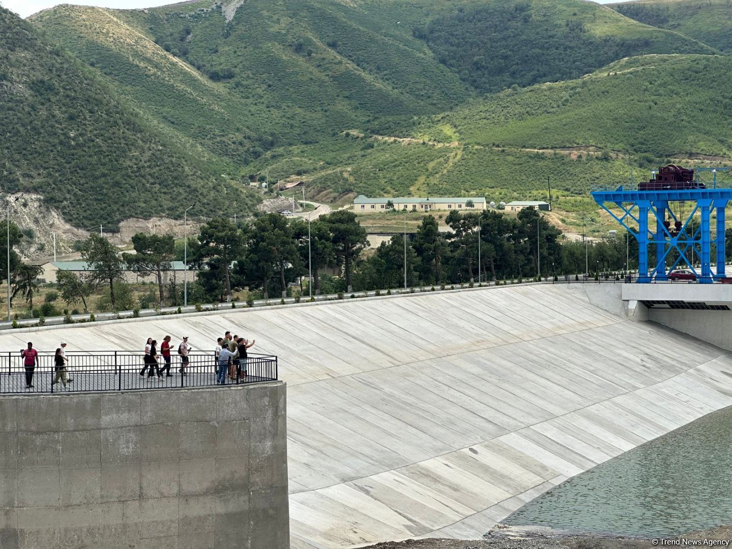 Məşhur səyyah qrupu Suqovuşandadır (FOTO)