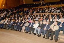 Heydər Əliyev Mərkəzində Ulu Öndər Heydər Əliyevin 100 illiyinə həsr olunan təntənəli gecə keçirilib (FOTO)