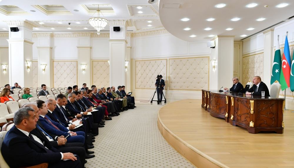 Prezident İlham Əliyev: Biz Pakistana minnətdarıq ki, işğal dövründə və 44 günlük Vətən müharibəsində Azərbaycana güclü dəstək verib (VİDEO)