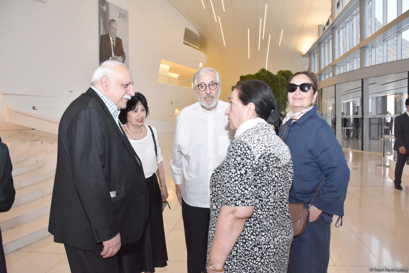 Heydər Əliyev Mərkəzində Ulu Öndər Heydər Əliyevin 100 illiyinə həsr olunan təntənəli gecə keçirilib (FOTO)
