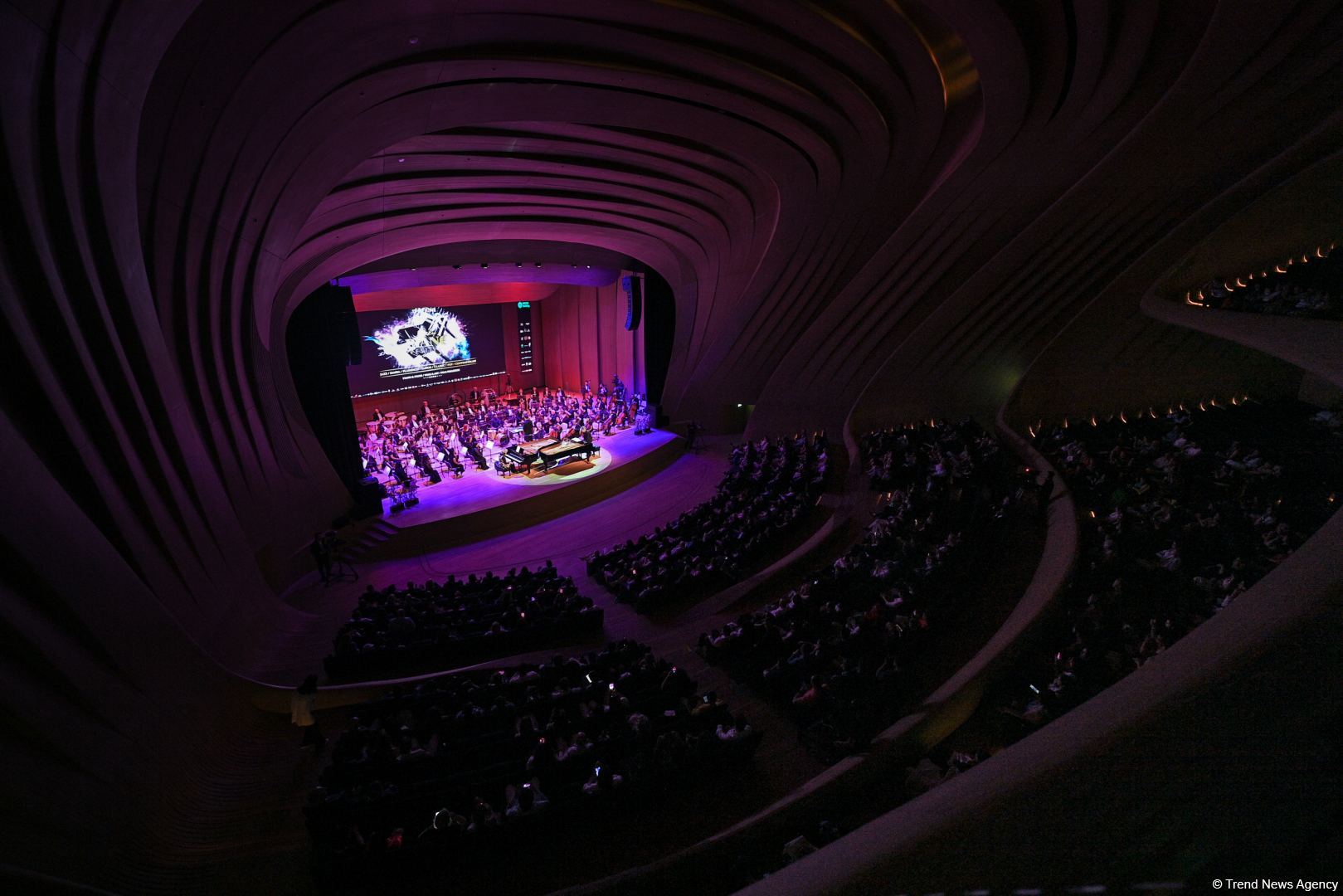Heydər Əliyev Mərkəzində II Bakı Beynəlxalq Piano Festivalının təntənəli açılışı olub (FOTO)