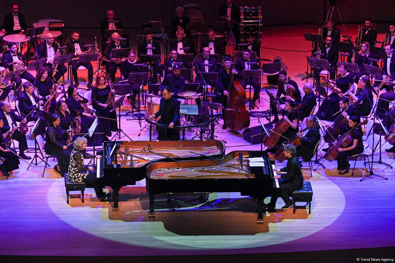 Heydər Əliyev Mərkəzində II Bakı Beynəlxalq Piano Festivalının təntənəli açılışı olub (FOTO)