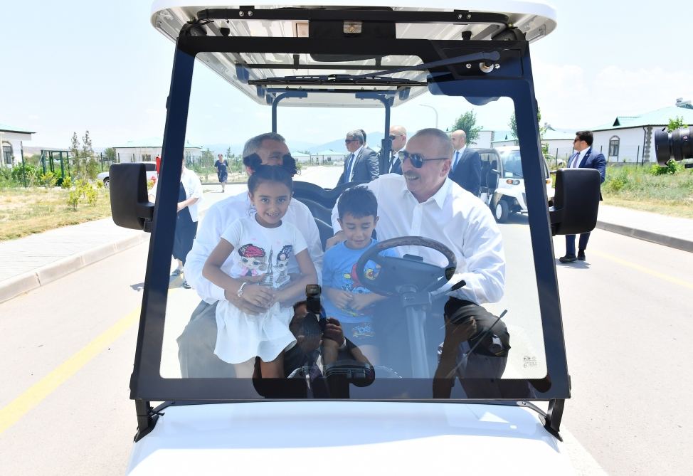 Prezident İlham Əliyev və Tatarıstanın Rəisi Rüstəm Minnixanov Zəngilan rayonunun Ağalı kəndində olublar (FOTO/VİDEO) (YENİLƏNİB)