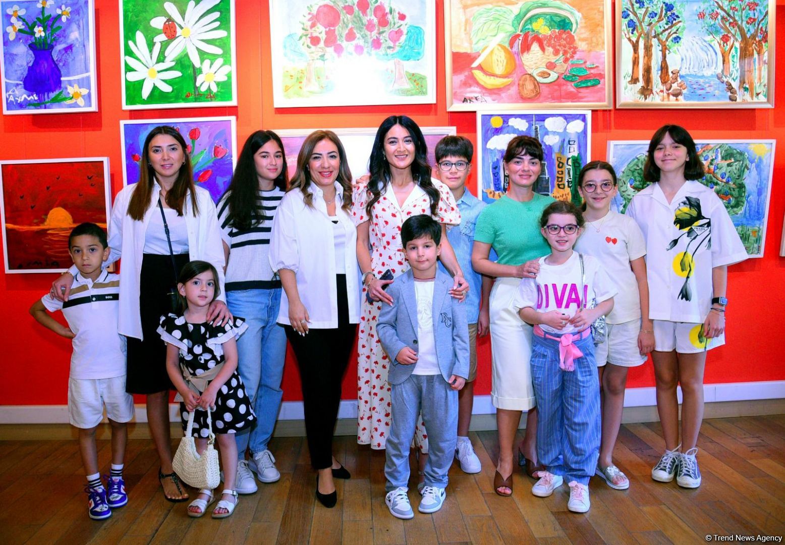 Gözəlliklər və xəyallar dünyasına maraqlı səyahət - "Leonardo Art School Baku" tələbələrinin əsərlərinin sərgisi (FOTO)