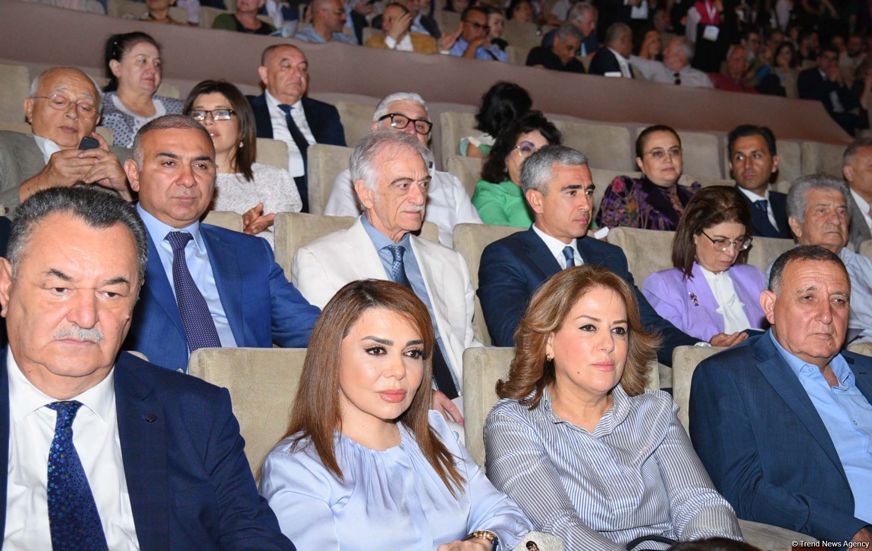 Heydər Əliyev Sarayında “Muğam aləmi” 6-cı Beynəlxalq Musiqi Festivalının açılışı olub (FOTO)