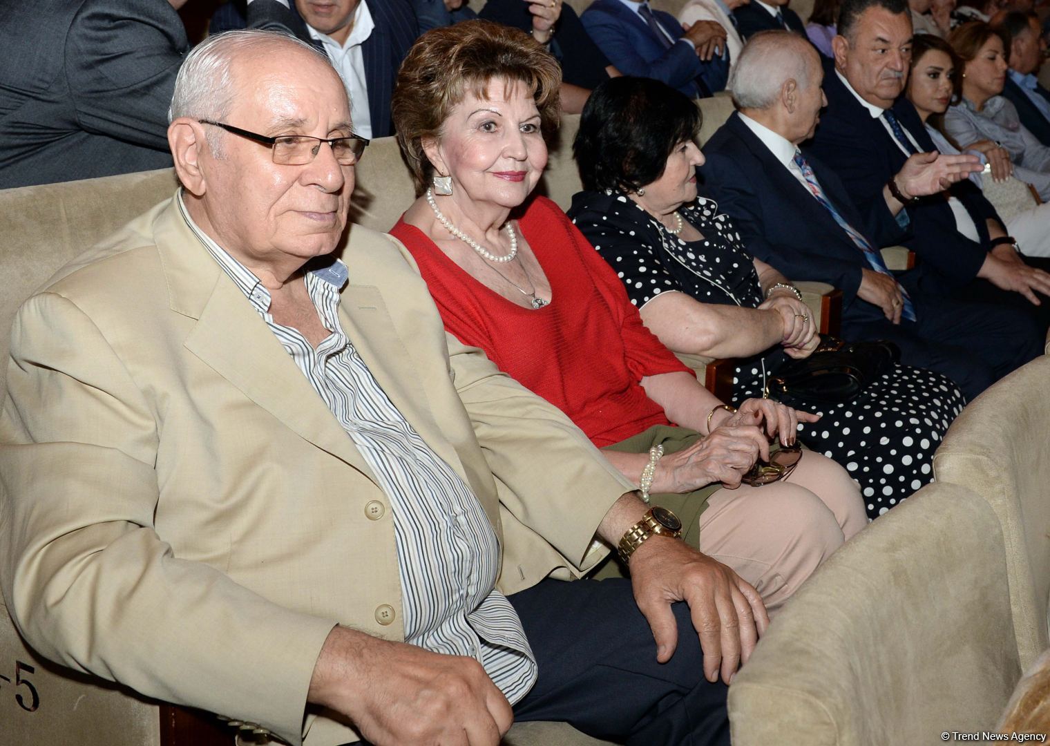 Heydər Əliyev Sarayında “Muğam aləmi” 6-cı Beynəlxalq Musiqi Festivalının açılışı olub (FOTO)