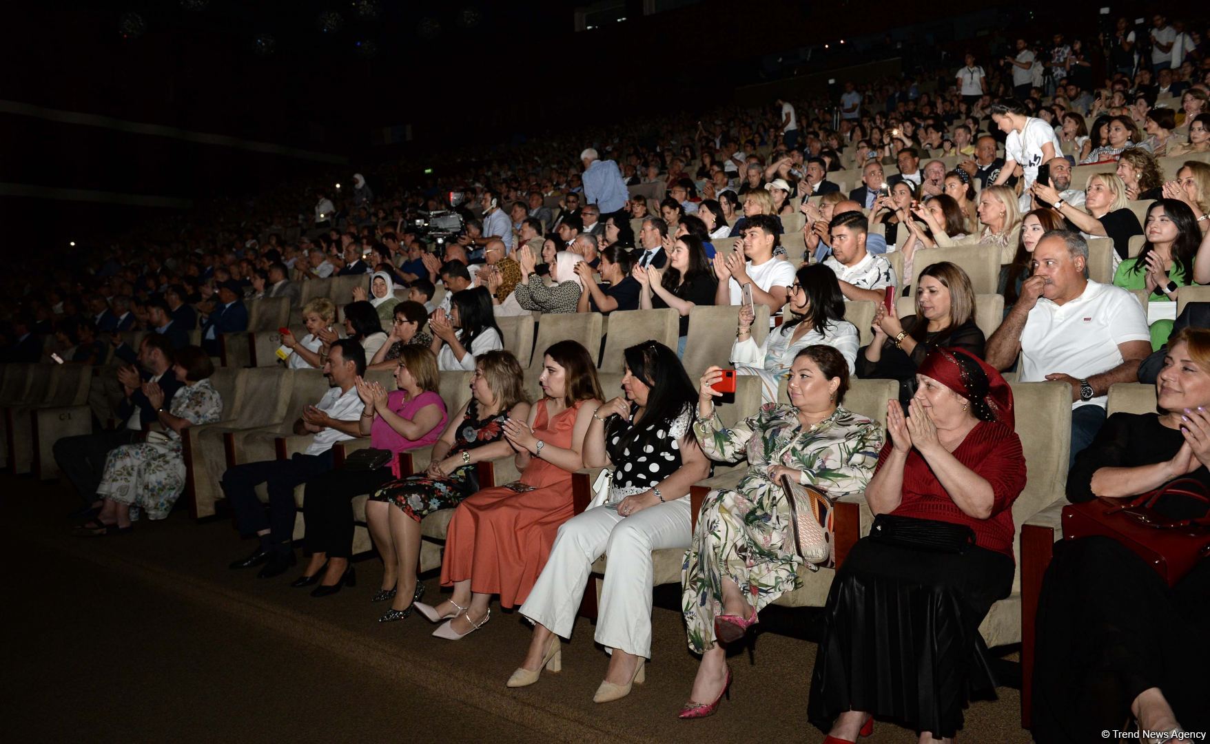 Heydər Əliyev Sarayında “Muğam aləmi” 6-cı Beynəlxalq Musiqi Festivalının açılışı olub (FOTO)