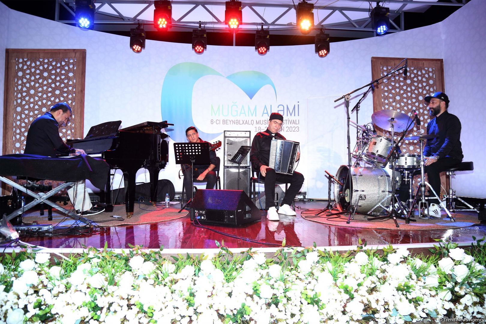 Heydər Əliyev Sarayında “Muğam aləmi” 6-cı Beynəlxalq Musiqi Festivalının açılışı olub (FOTO)