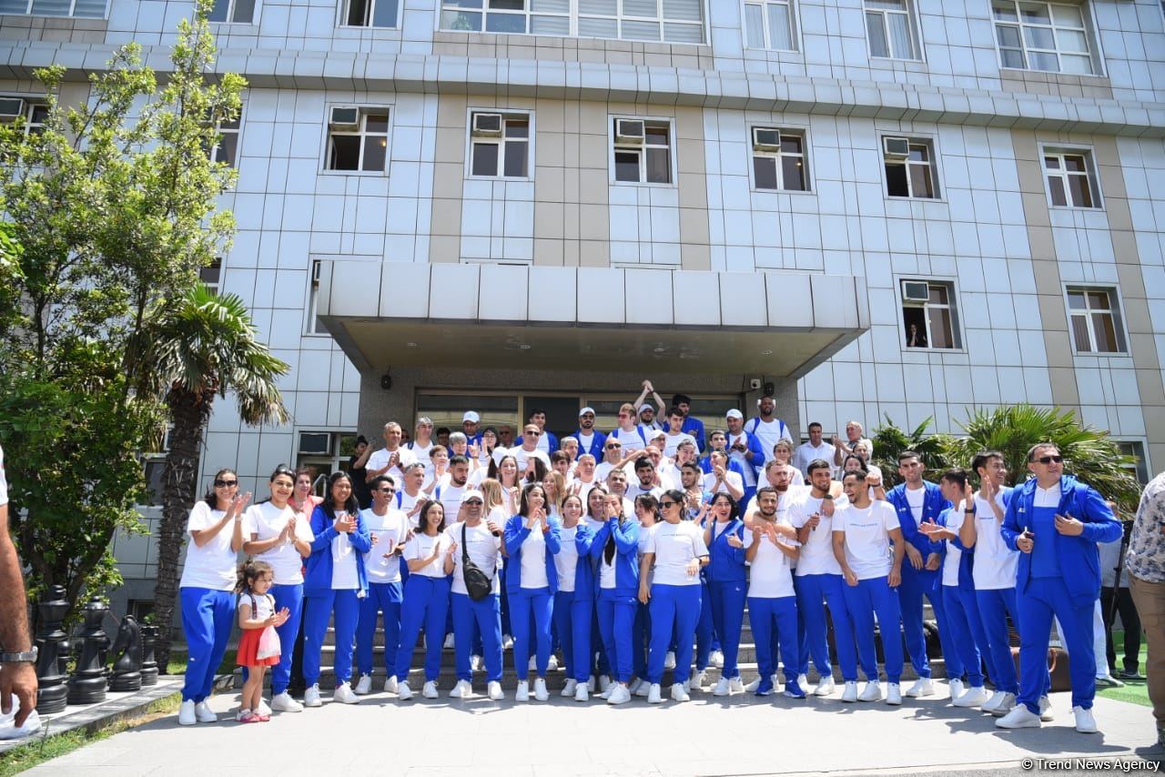 Azərbaycan komandası III Avropa Oyunlarında iştirak etmək üçün Krakova yola düşüb (FOTO/VİDEO)