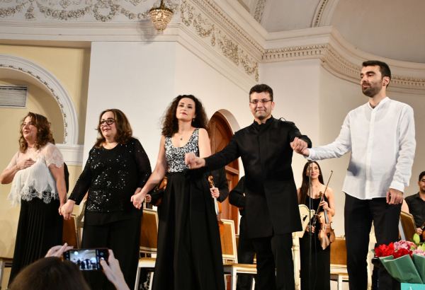 Filarmoniyada Qara Qarayev adına Azərbaycan Dövlət Kamera Orkestrinin konserti təşkil olunub (FOTO)