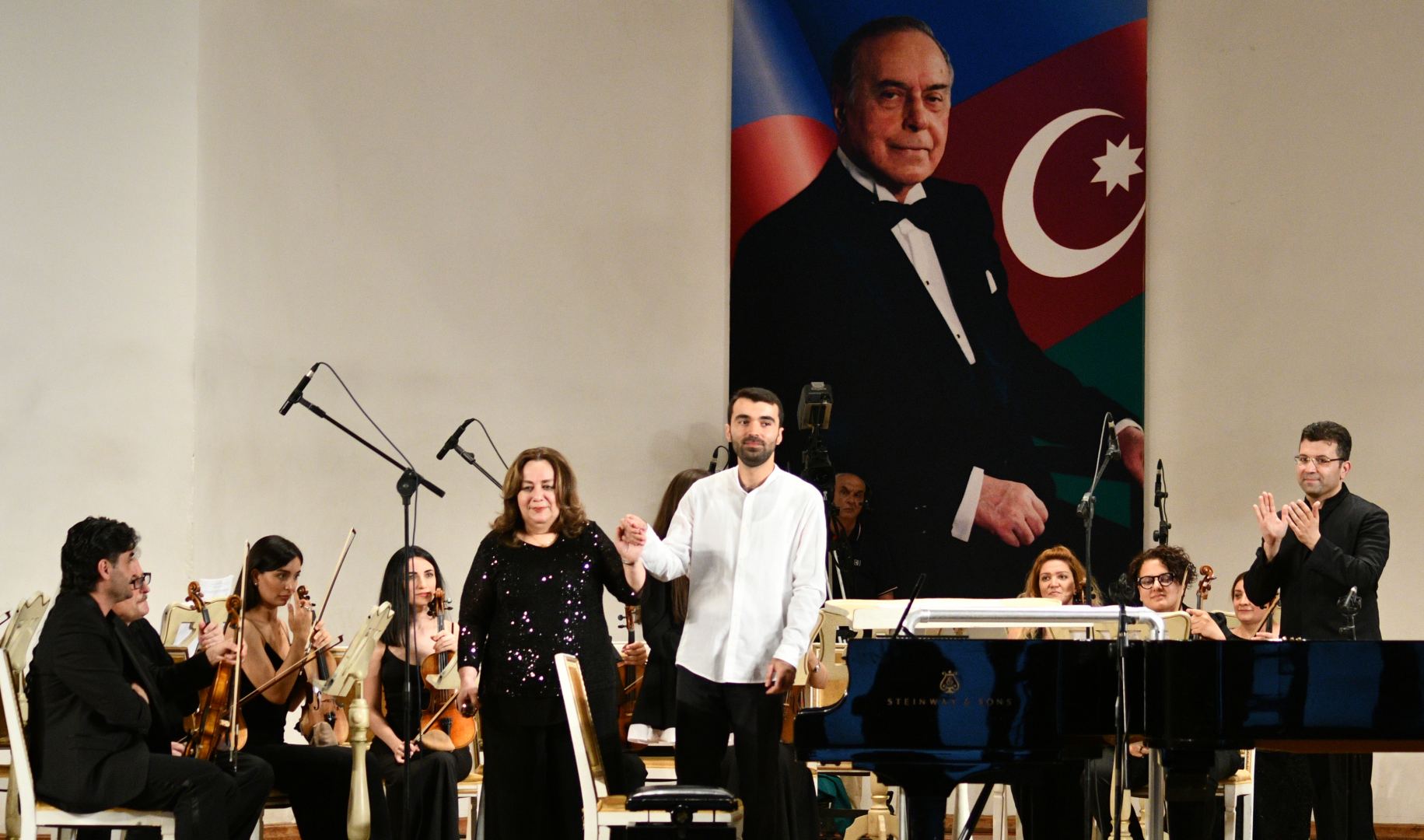Filarmoniyada Qara Qarayev adına Azərbaycan Dövlət Kamera Orkestrinin konserti təşkil olunub (FOTO)