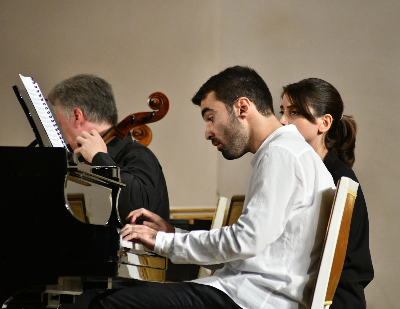 Filarmoniyada Qara Qarayev adına Azərbaycan Dövlət Kamera Orkestrinin konserti təşkil olunub (FOTO)