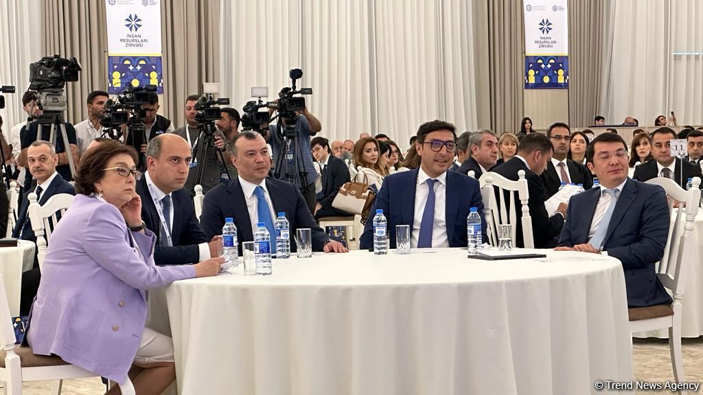 Bakıda “İnsan resursları zirvəsi 2023” forumu işə başlayıb (FOTO)