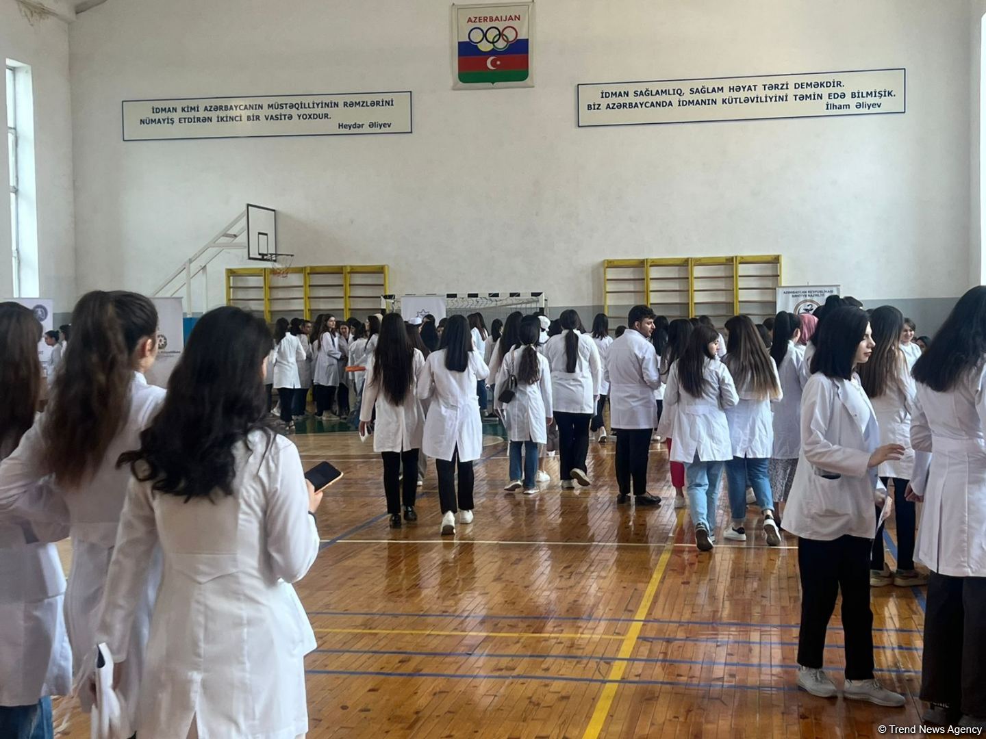 2 nömrəli Bakı Baza Tibb Kollecində “Karyerada ilk addım” məşğulluq yarmarkası keçirilir (FOTO)