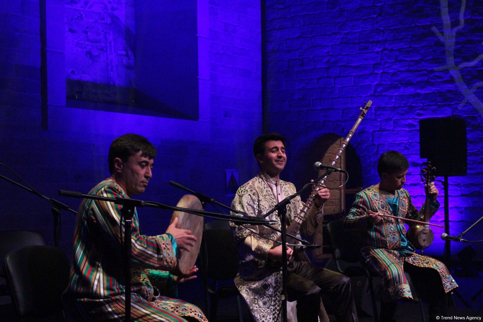 Valehedici sədalar - "Muğam aləmi" festivalı çərçivəsində Bakıda Özbəkistan və Tacikistan musiqiçilərinin konserti keçirilib (FOTO)