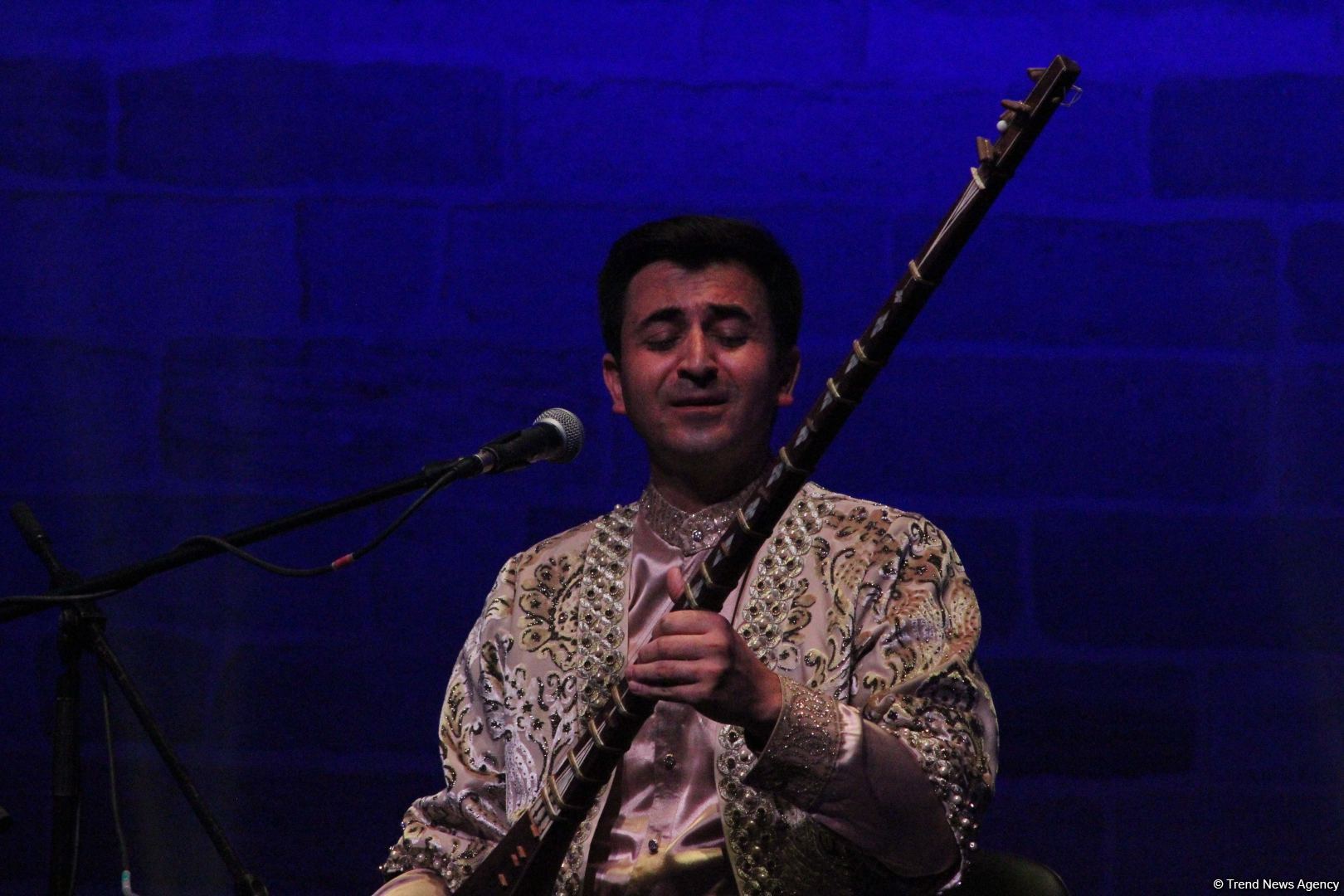 Valehedici sədalar - "Muğam aləmi" festivalı çərçivəsində Bakıda Özbəkistan və Tacikistan musiqiçilərinin konserti keçirilib (FOTO)